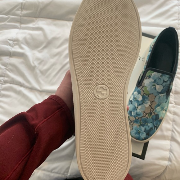 Men’s Gucci Bloom Flower Print shoes - Picture 6 of 8